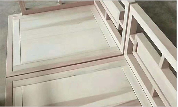 Paulownia trdne table za krste
